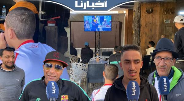 جماهير الوداد تحمل "عادل رمزي" مسؤولية خسارة نهائي الدوري الإفريقي أمام صن داونز